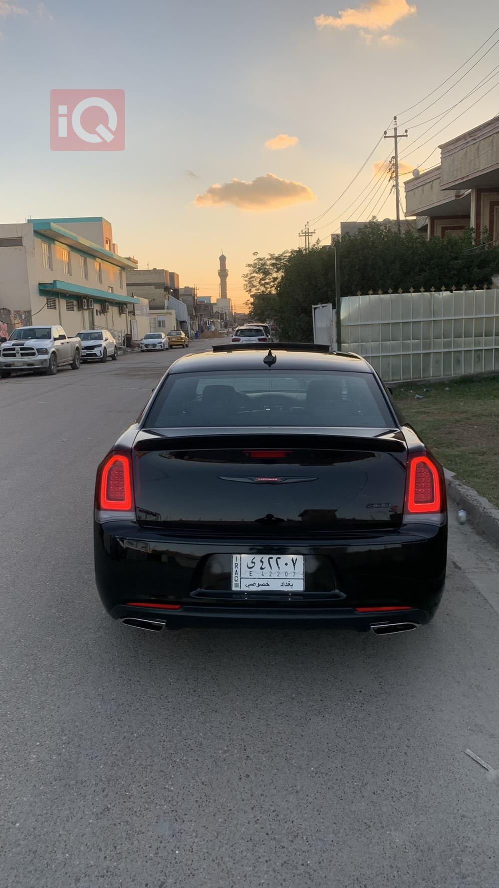 كرايسلر 300